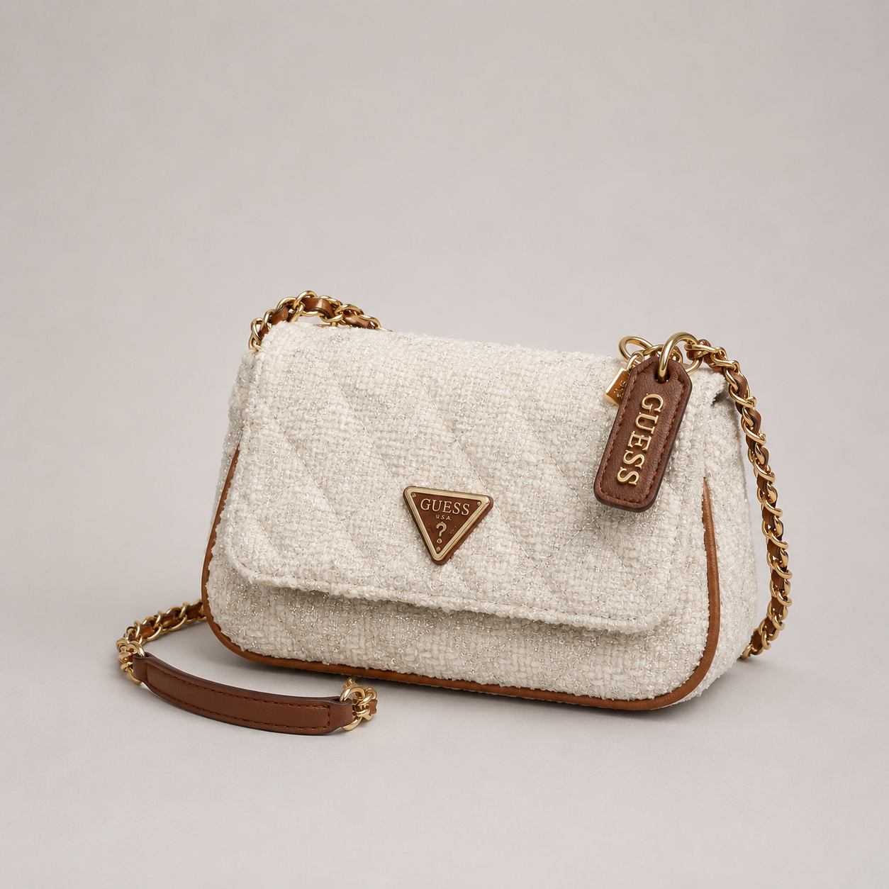 Guess - Emblem Shoulder Bag - Guess çanta - görsel 3 | ZAINI