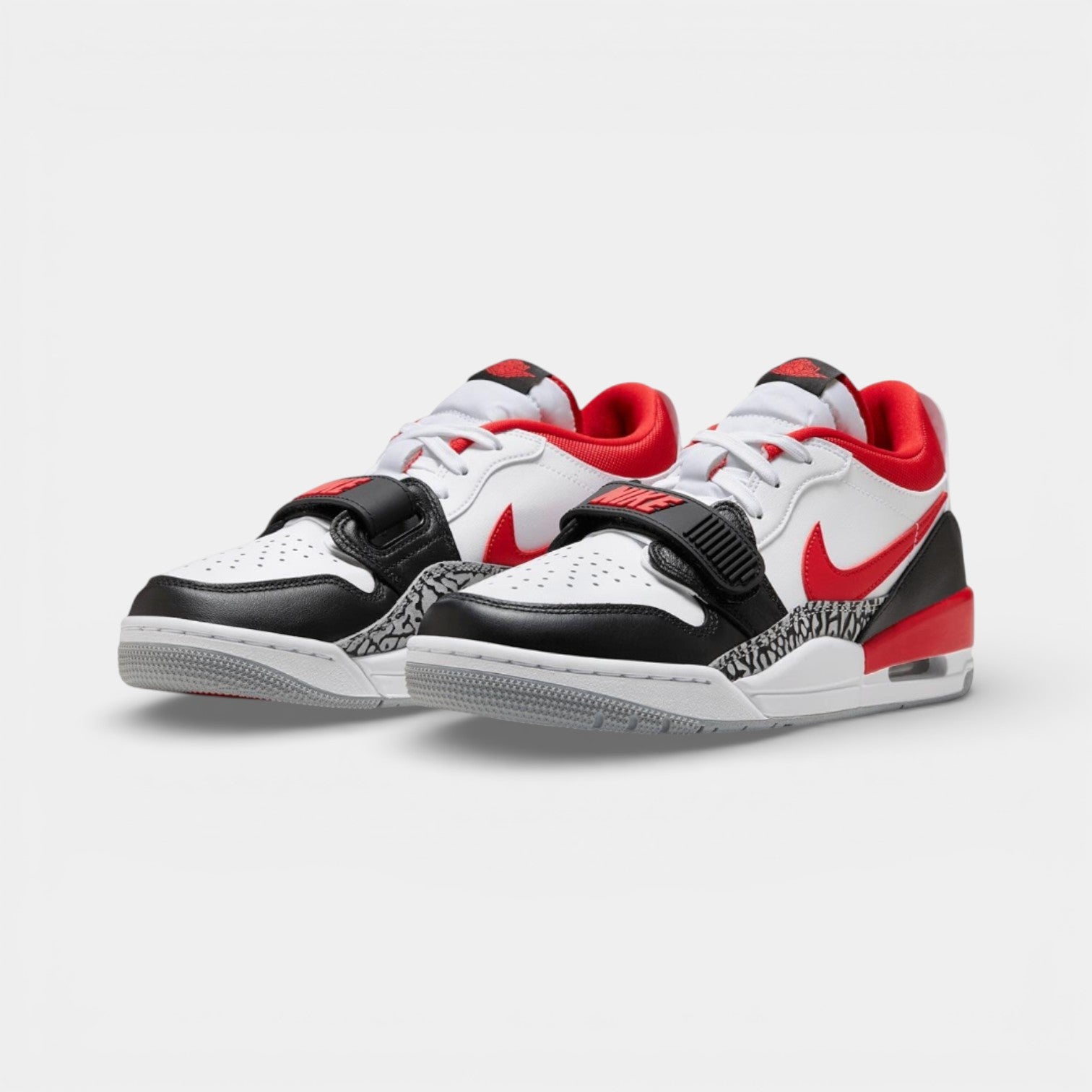 Nike Off-White x AirJordan 1 'Chicago' - Nike ayakkabı - görsel 3 | ZAINI