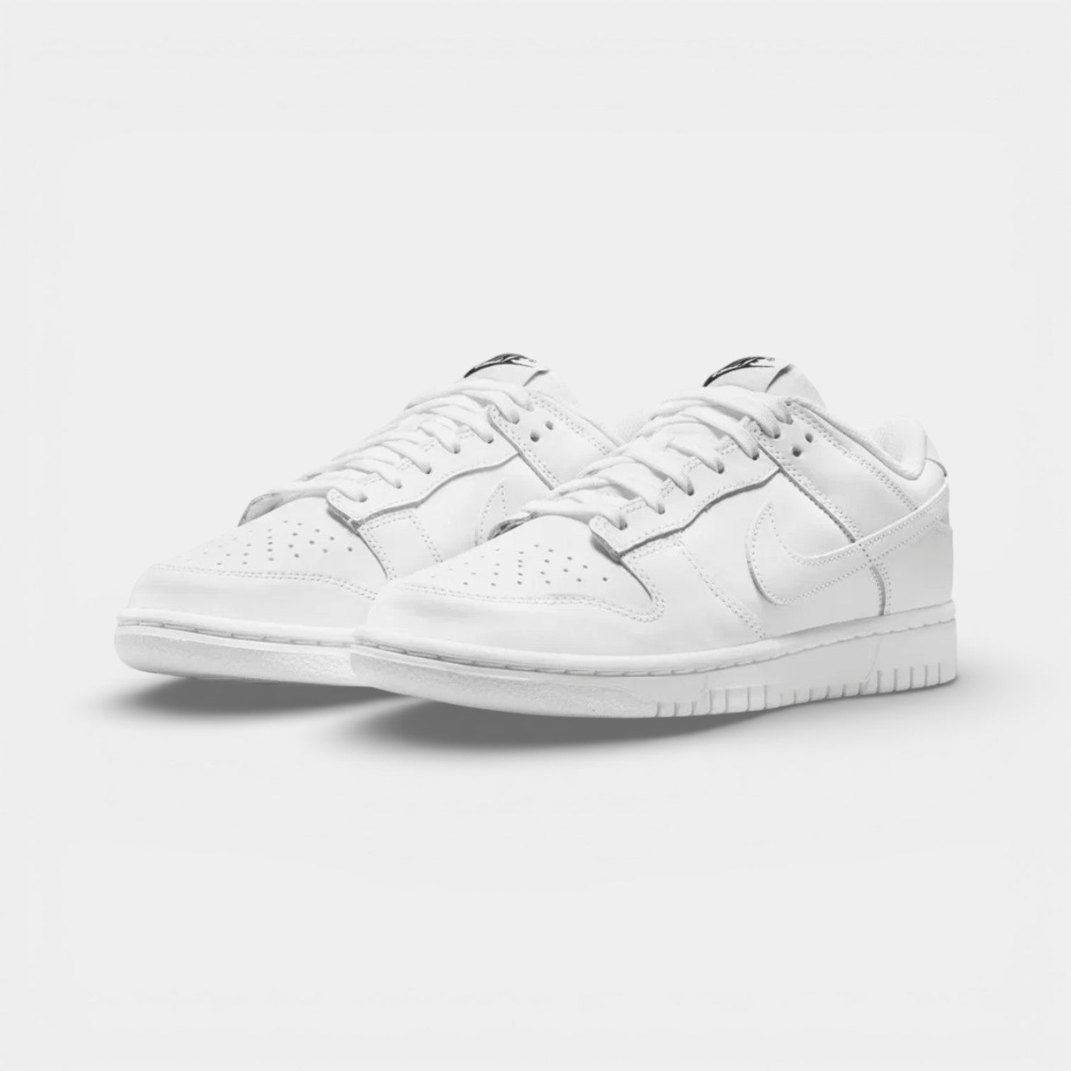 Nike Dunk Low Reserve Triple White - Nike ayakkabı - görsel 3 | ZAINI