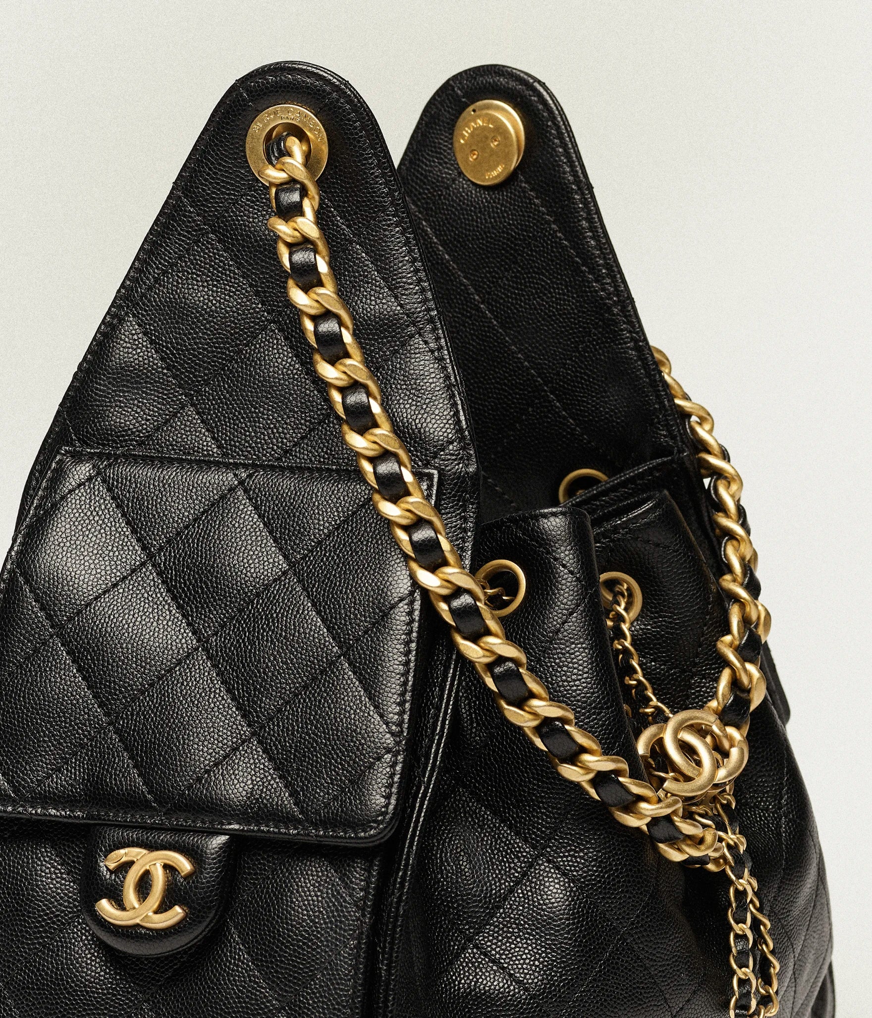 Chanel 25 Small Bag Grained Cowhide Leather and Gold Details Black - Chanel çanta - görsel 3 | ZAINI