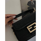 Fendi Baget Mini Bag Leather Black - Fendi çanta - görsel 3 | ZAINI
