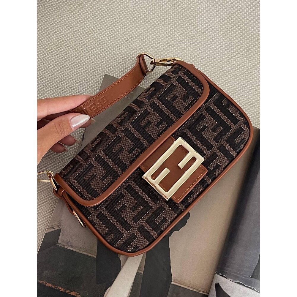 Fendi Baget Mini Bag Brown - Fendi çanta - görsel 2 | ZAINI