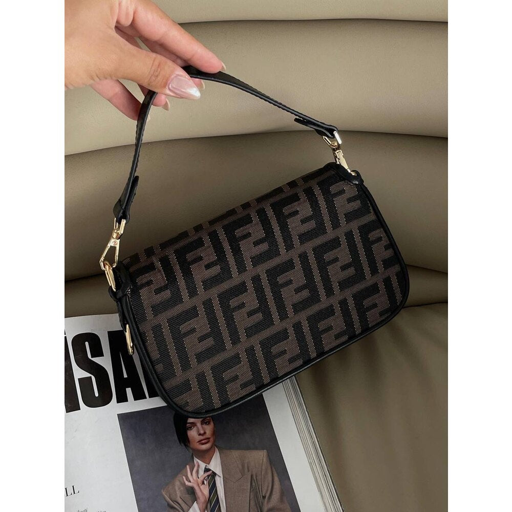 Fendi Baget Mini Bag Monochrome - Fendi çanta - görsel 2 | ZAINI