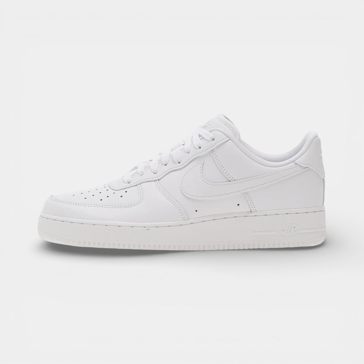 Nike Air Force “Triple White” Premium Full Box - Nike ayakkabı - görsel 2 | ZAINI