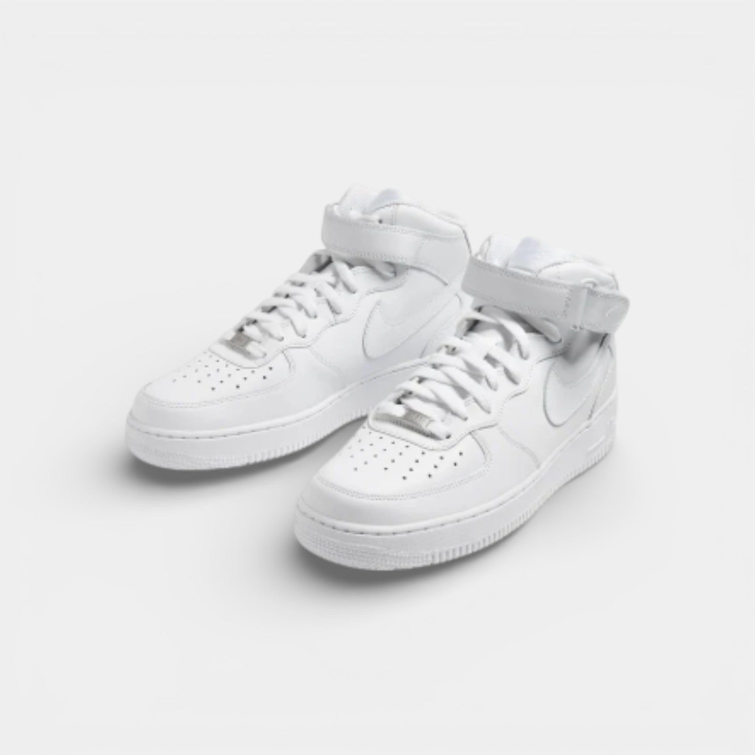 Air Force 1 Mid Triple White - Nike ayakkabı - görsel 3 | ZAINI
