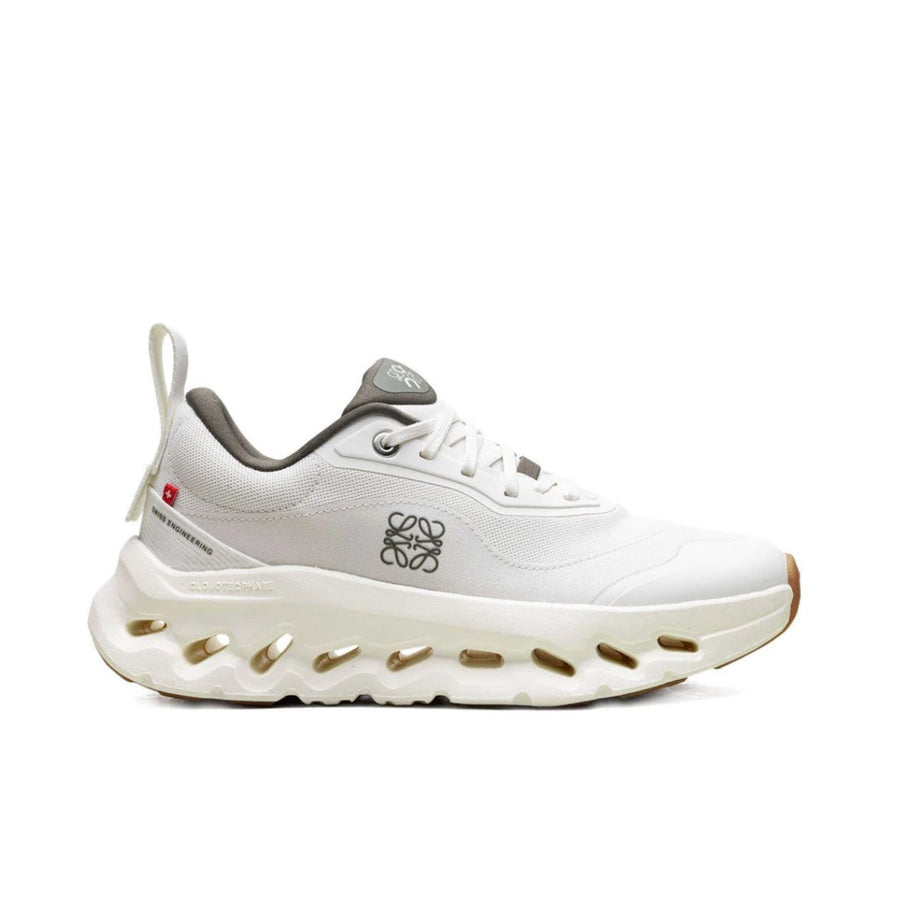 On Running Cloudtilt 2 LOEWE White Khaki