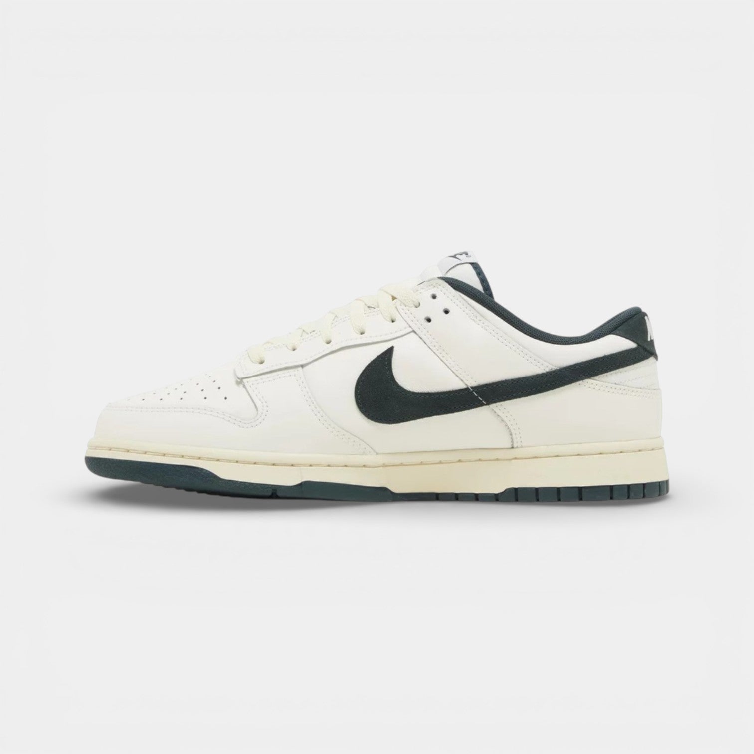 Dunk Low Jumbo Reverse Panda - Nike ayakkabı - görsel 2 | ZAINI