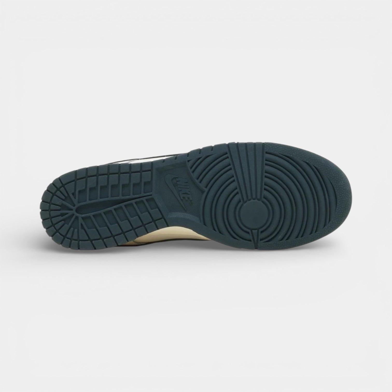Dunk Low Jumbo Reverse Panda - Nike ayakkabı - görsel 3 | ZAINI