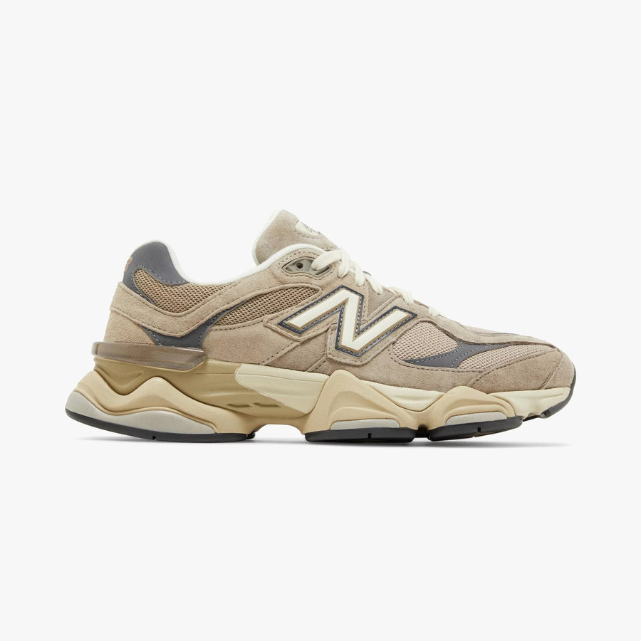 New Balance 9060 Driftwood Castlerock
