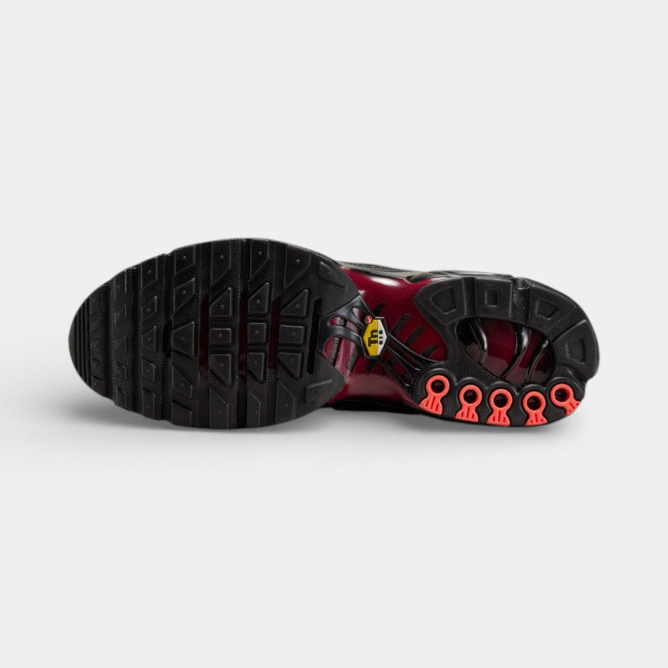 Nike Air Max Plus Tn Drift ‘’Black Dragon Red’’ - Nike ayakkabı - görsel 3 | ZAINI